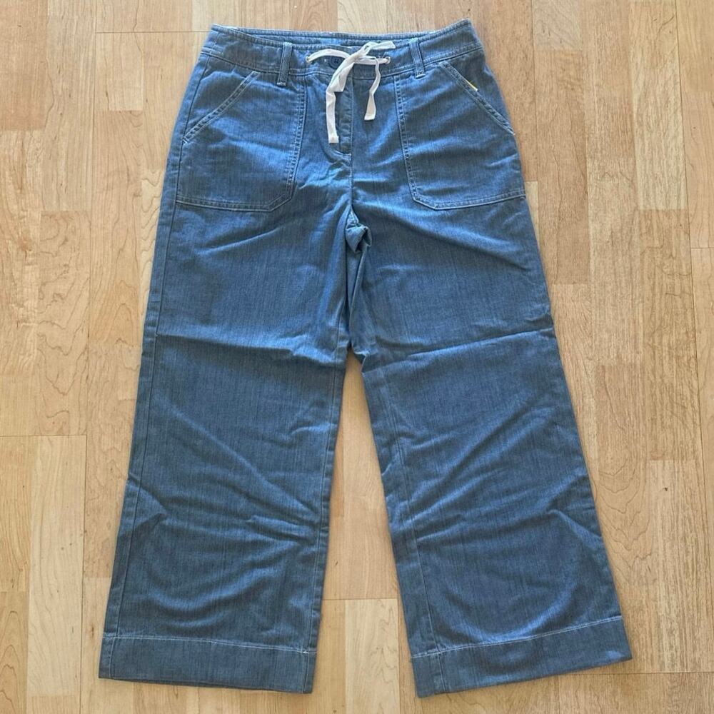 *Jones New York Capri Light Wash Jeans Size 4